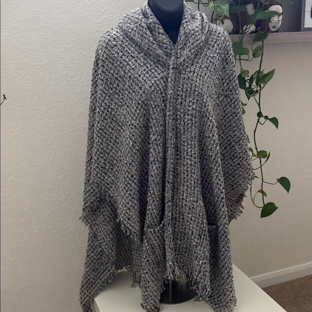 Apt. 9 Gray Knit Hooded Poncho Cardigan with Pockets